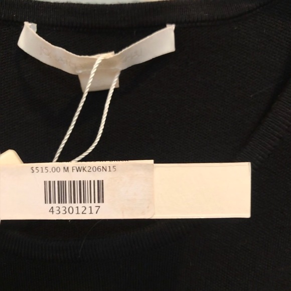 Dress - Picture 4 of 4